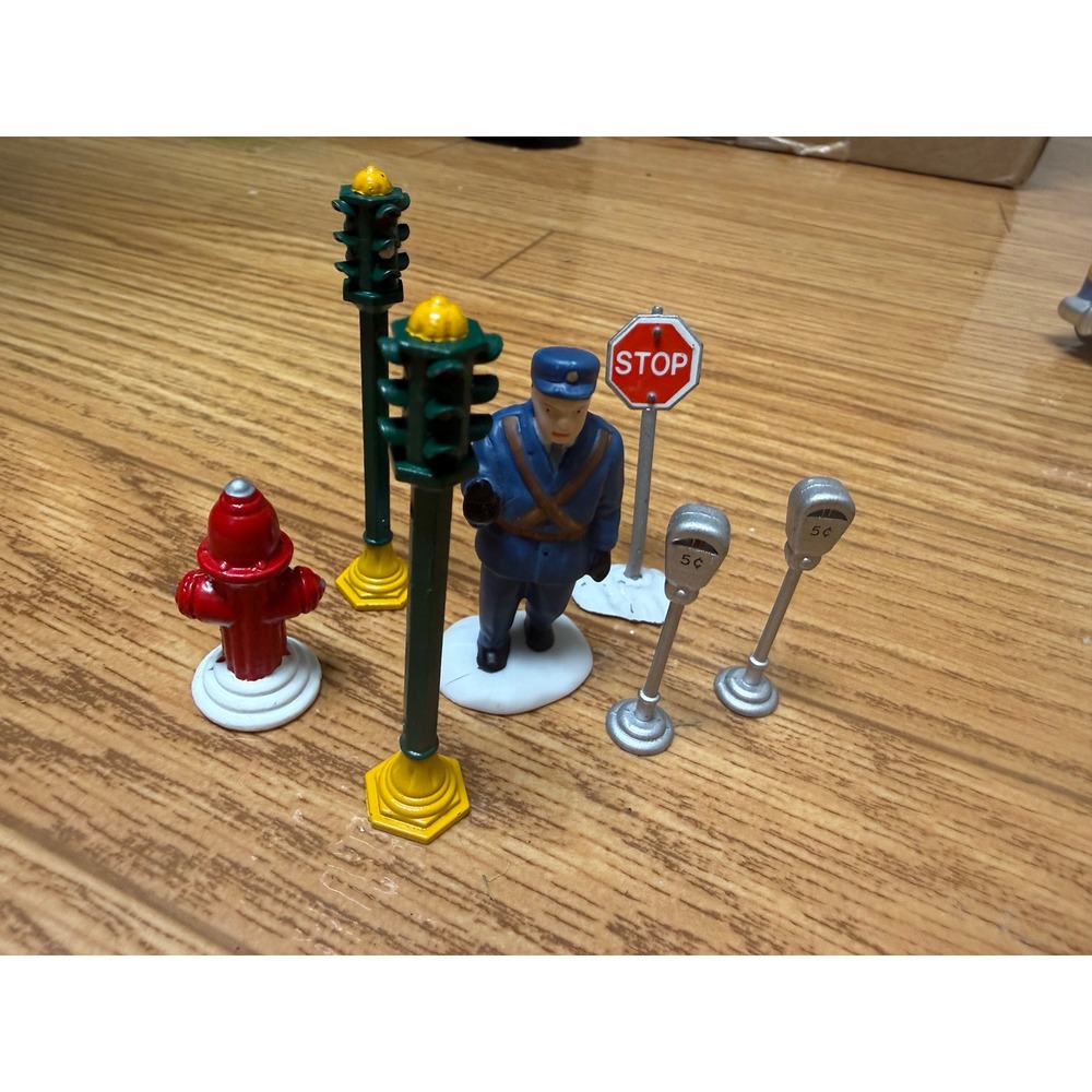 Department 56 Snow Village Traffic Set Policeman Lights Parking Meters 7pc